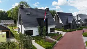 Vrijstaande woning familie Hospers in Vriezenveen, gebouwd via design-build door Webbink Bouwgroep met eigen ontwerp en casco realisatie.